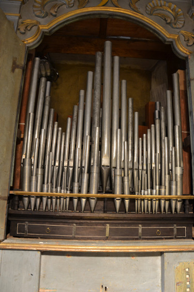 Foto dell’Organo nella Chiesa dei Santi Biagio e Cristoforo di Ossaia, frazione di Cortona